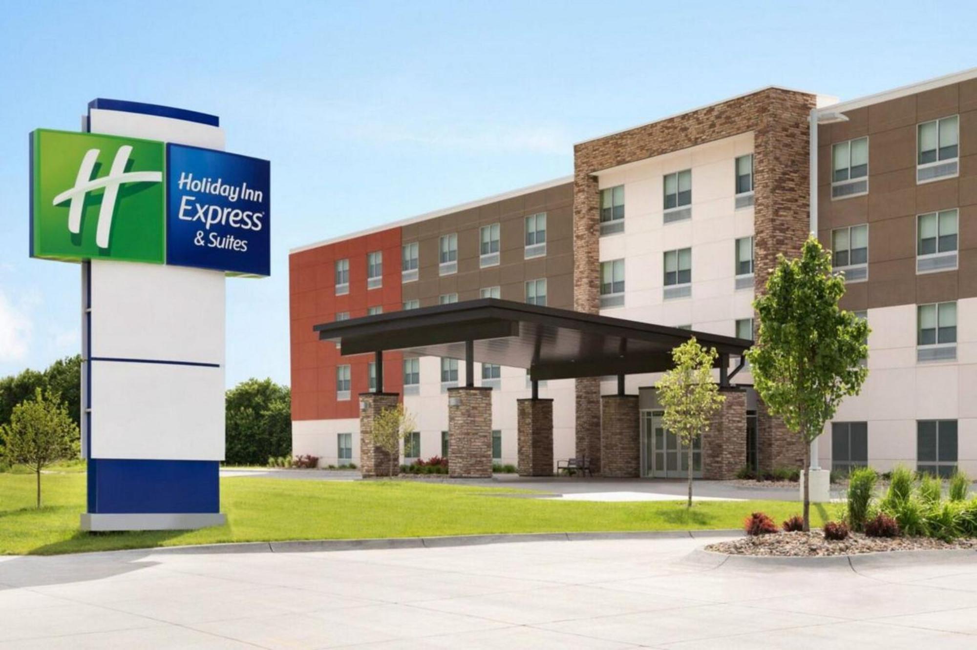 Holiday Inn Express & Suites Haltom City - Ft. Worth By Ihg Exterior foto